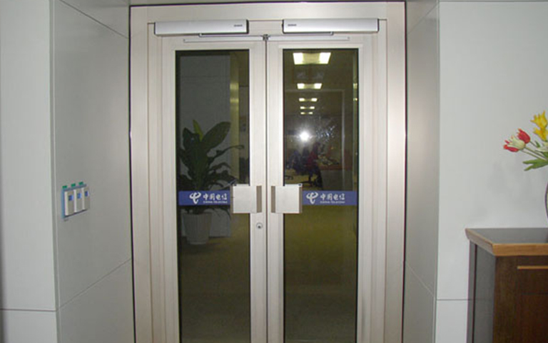 平開自動(dòng)門